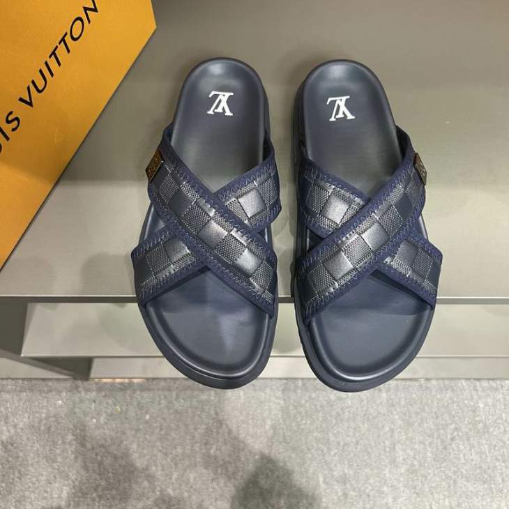 Picture of Louis Vuitton Slippers _SKULVsz38-46jyh0706790